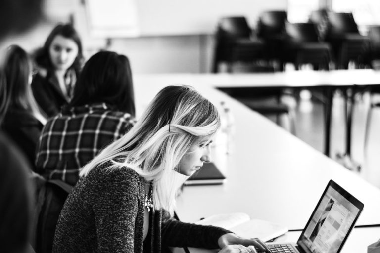 10 Practical Steps to Create a Workplace That Values Learning